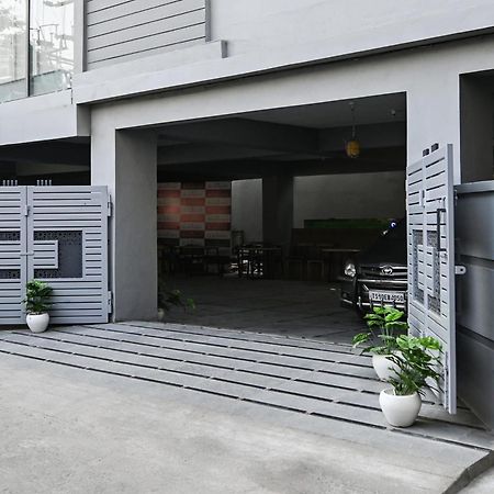 Super Townhouse De Alphabet Karmanghat ハイデラバード エクステリア 写真
