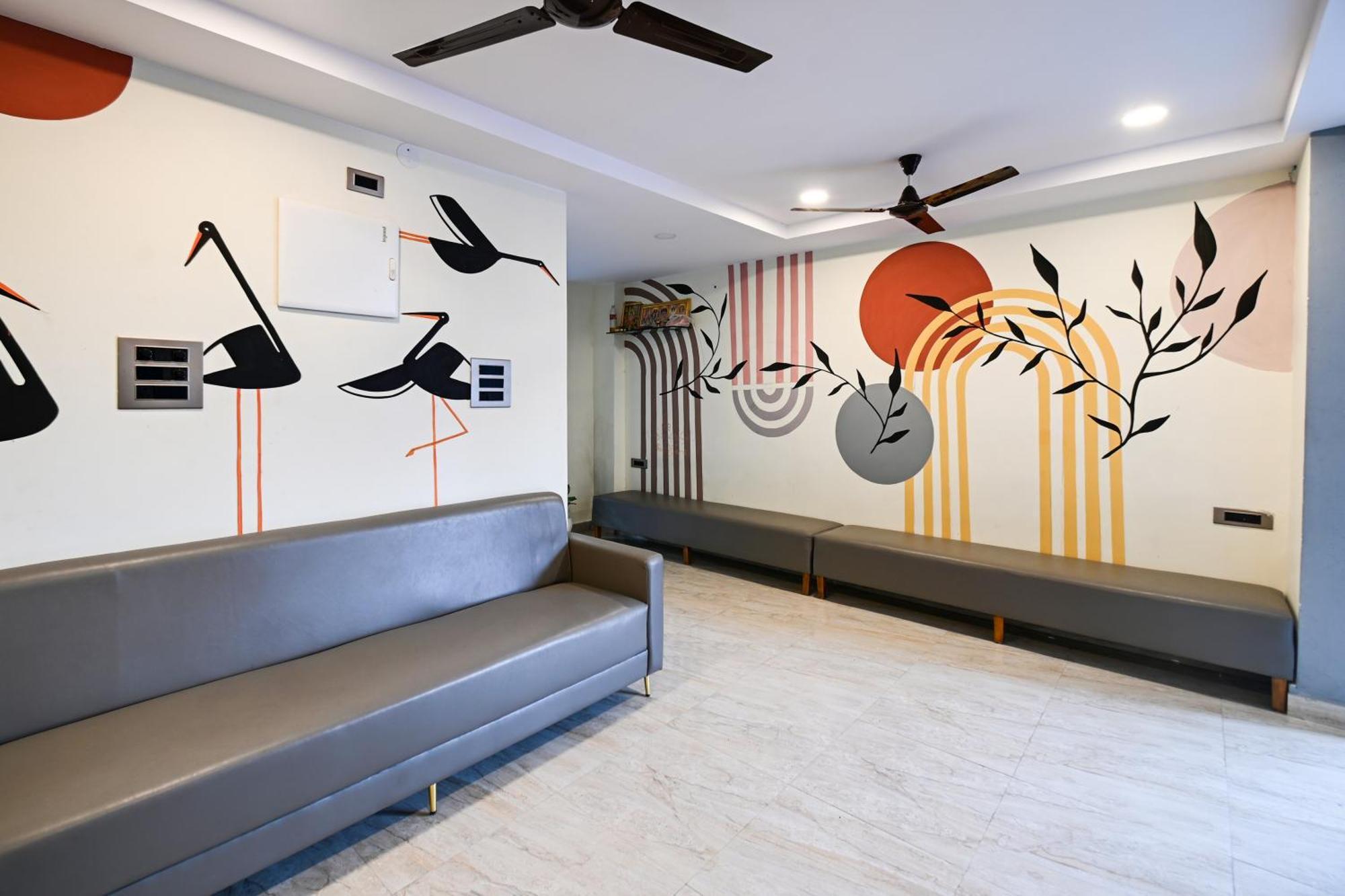 Super Townhouse De Alphabet Karmanghat ハイデラバード エクステリア 写真